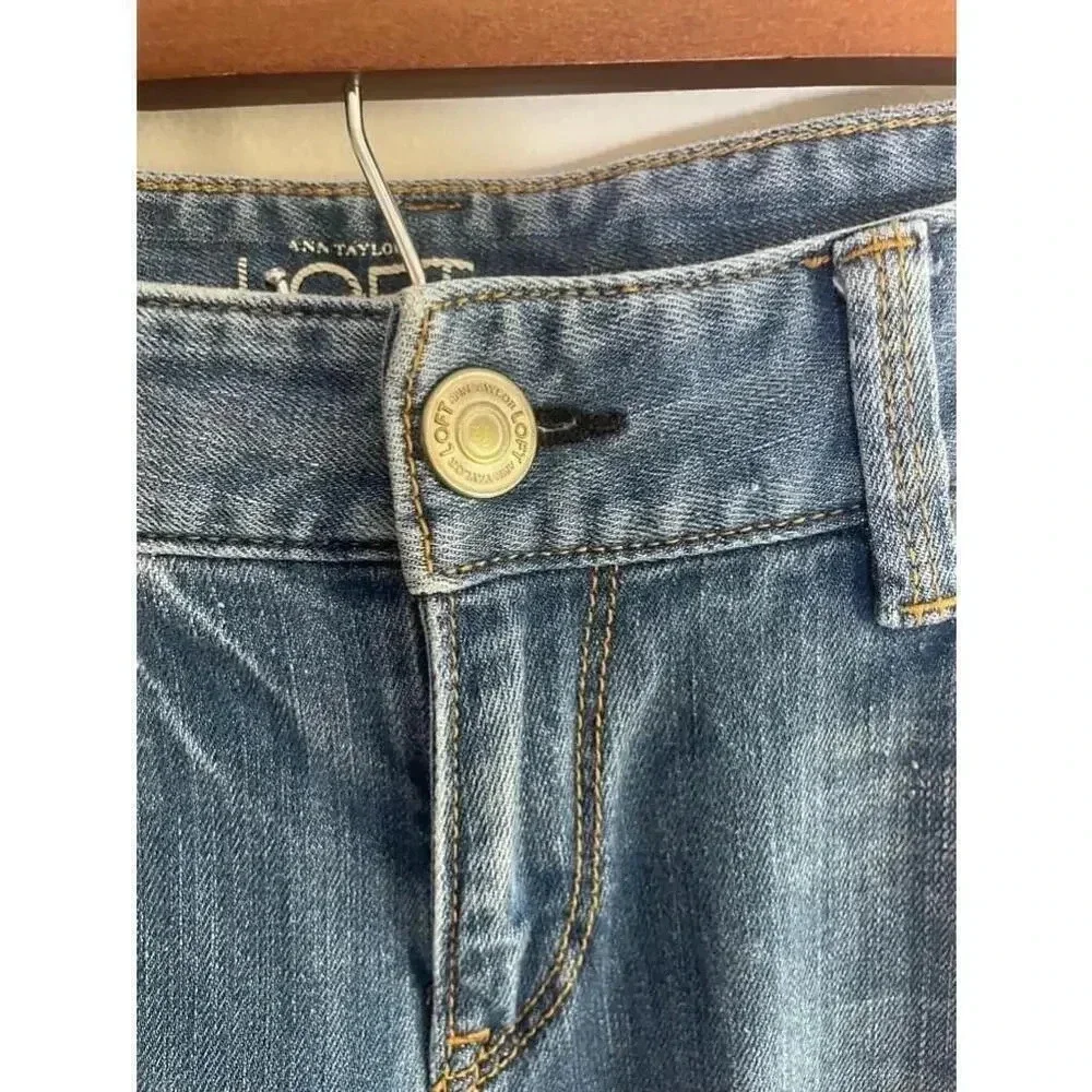Women's Ann Taylor‎ LOFT Curvy Boot Cut Jeans - Size 4 GUC!